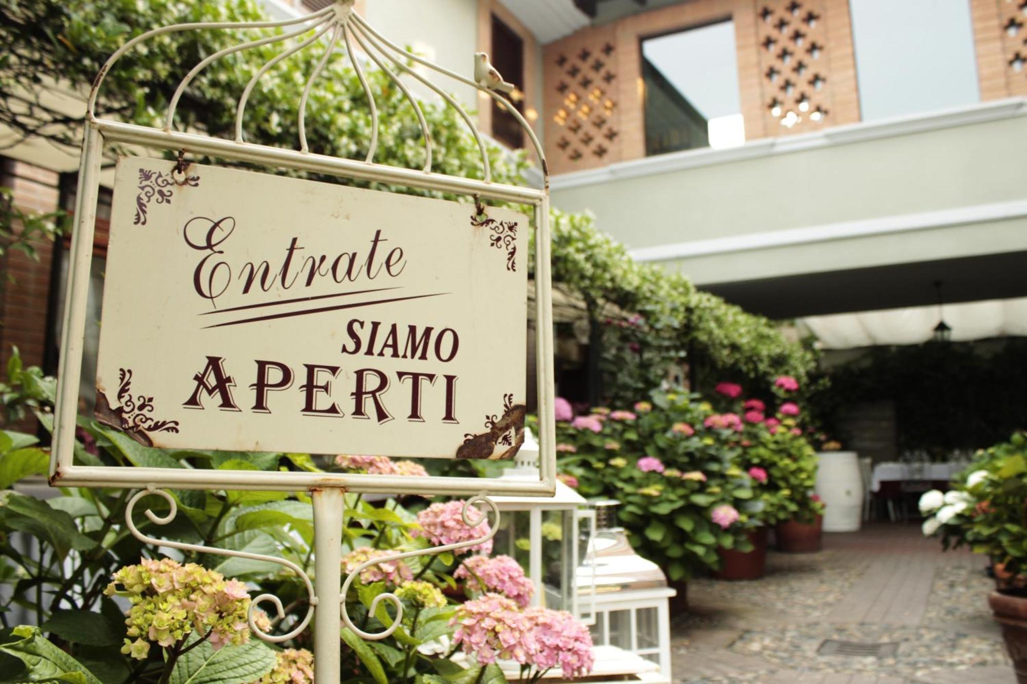 Albergo & Ristorante Selvatico リヴァナッツァーノ エクステリア 写真